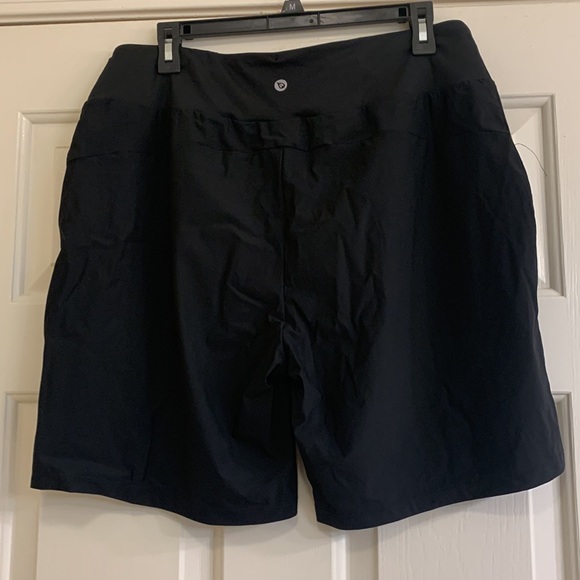 Baleaf womens 7” shorts - Picture 2 of 4